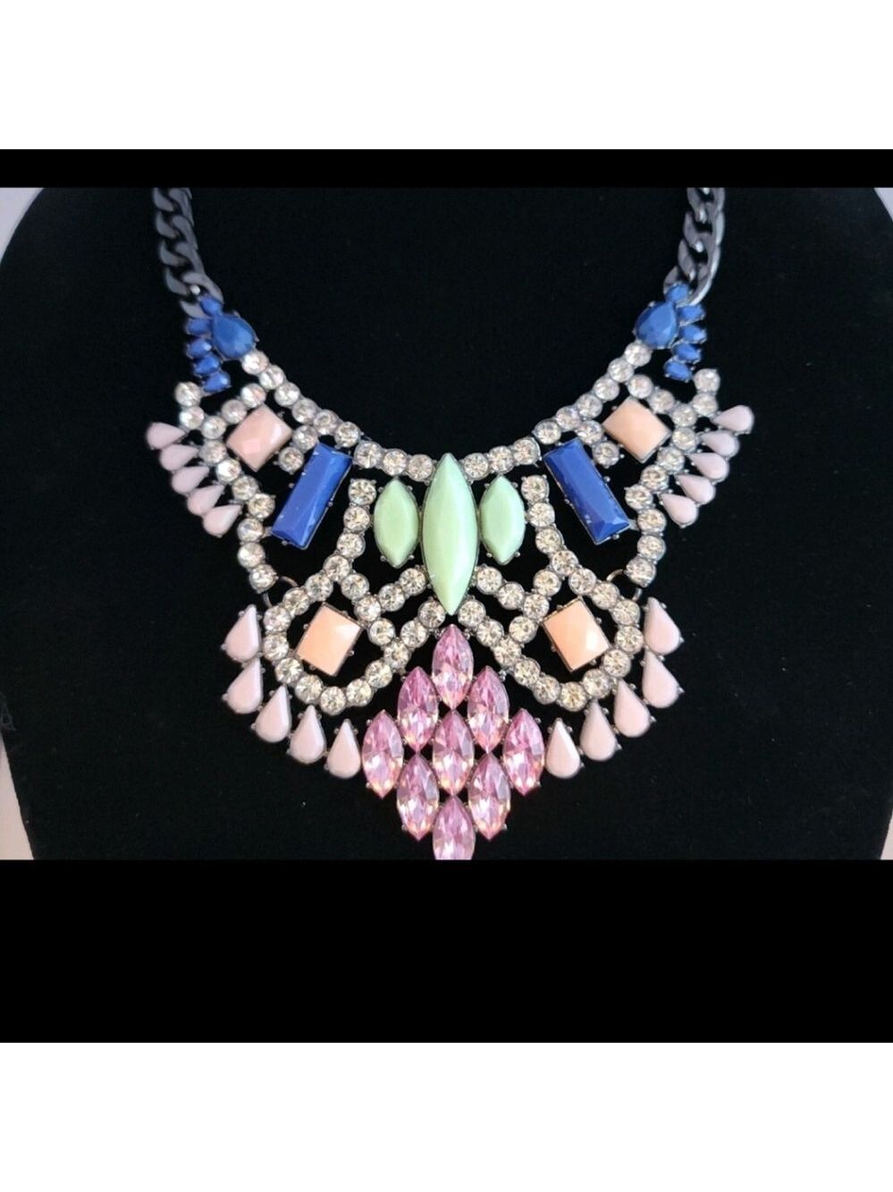 LORI GOLDSTEIN LOGO RUNWAY STATEMENT COLLAR NECKLACE PINK BLUE CRYSTAL GUNMETAL - Picture 2 of 14